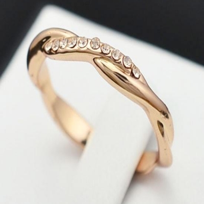 Золотое кольцо и тип руки: как подобрать наиболее гармоничное украшение