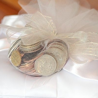 Как быстро очистить монеты для свадебной церемонии