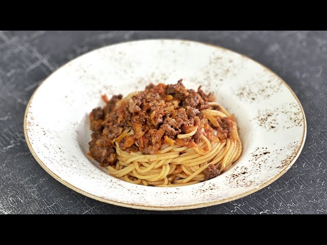 Пасту, спагетти болоньезе, а может макароны по-флотски? Как бы вы назвали это блюдо? 