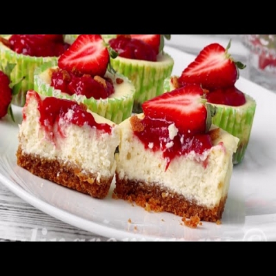 Мини чизкейки с клубникой!  Вкусный десерт из творога!