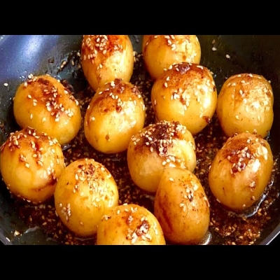 Очень вкусный и ароматный молодой картофель