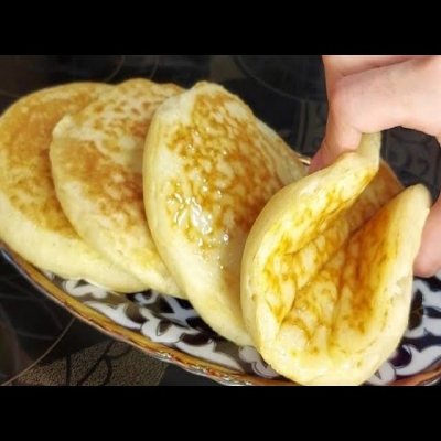 Съедается в один миг! На сковороде быстрые и вкусные лепёшки! Воздушное тесто как пух! Все будут в..