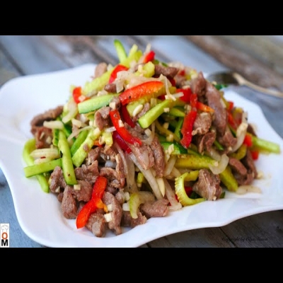 Сытный и очень вкусный салат из огурцов от Ольга Матвей