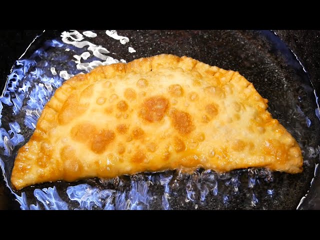 Мука + Вода + Начинка - Сочные и хрустящие чебуреки с сюрпризом