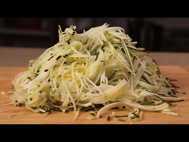 Кабачки больше не жарю и не запекаю. Съедается моментально! И закуска и гарнир одновременно