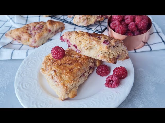 Устоять невозможно! Очень вкусные Сконы с белым шоколадом и малиной