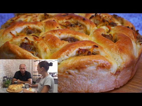 Пирог с капустой и фаршем съедается в миг! Весь секрет в его пуховом тесте