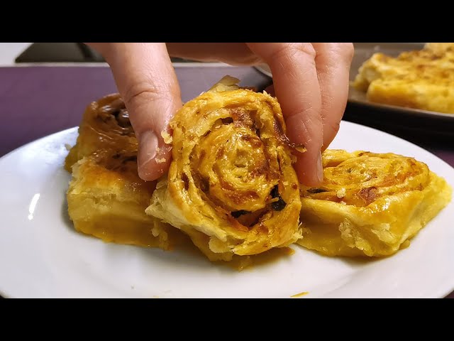Слоеные булочки с капустой