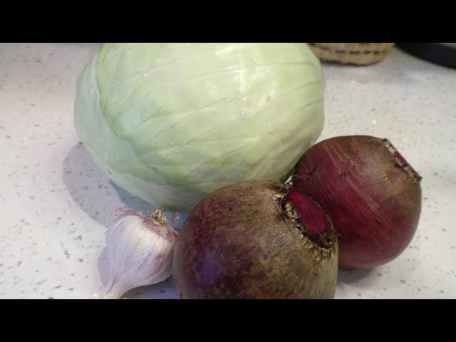 Быстрая маринованная капуста со свёклой! Самый простой и вкусный рецепт