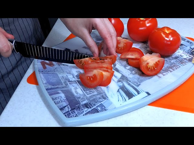 Салат из помидоров 