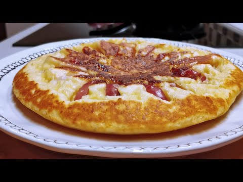 Лепешка с яблоками на сковороде 