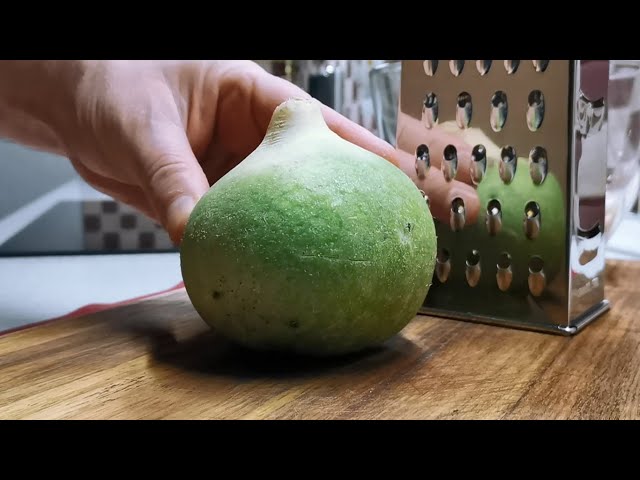 Новый салат из редьки, улетает со стола первым! Все дело в необычном сочетании ингредиентов