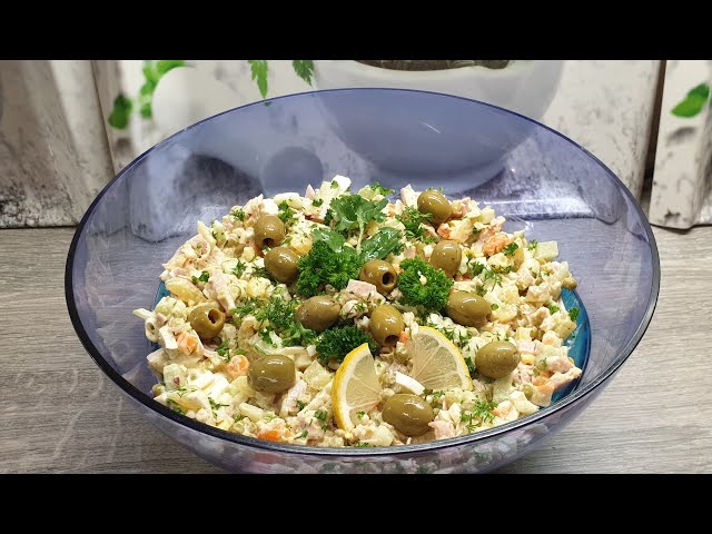 Оливье с крабовыми палочками