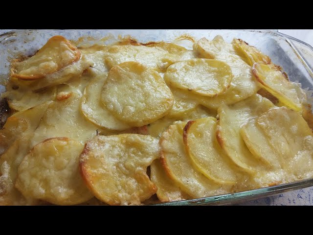 Картофельная запеканка с рыбкой. Без жарки и возни и получается очень вкусно от Светлана Чернова