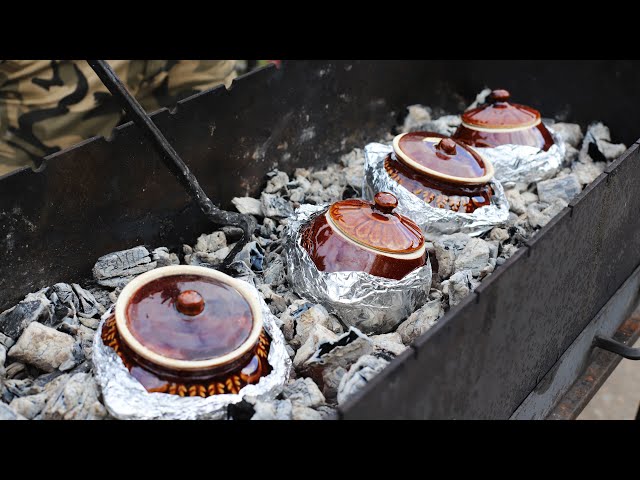 Мясо с картошкой в горшочках от Сеня в деле