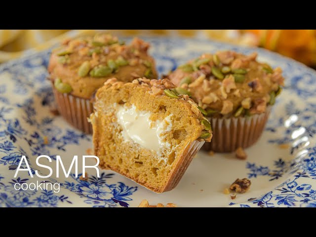 Super easy recipe! Perfect PUMPKIN MUFFINS with cream cheese filling | ASMR cooking | pimpkin bread от Sasha CookingTime (Саша Кукингтайм)