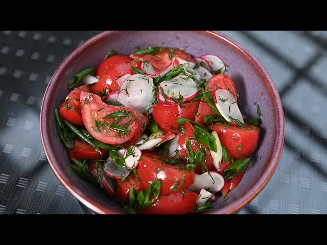 Карп на гриле. Салат из томатов и редиса от Кухня ТВ