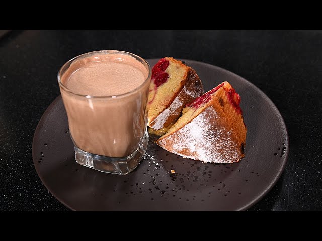 Франжипан с вишней. Смузи с какао и кокосом от Кухня ТВ