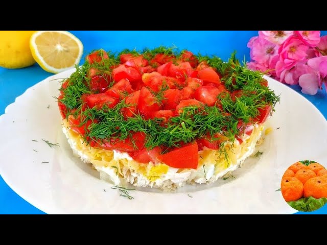 Праздничный салат с курицей, яйцами и помидорами от Вкусно - Пальчики оближешь