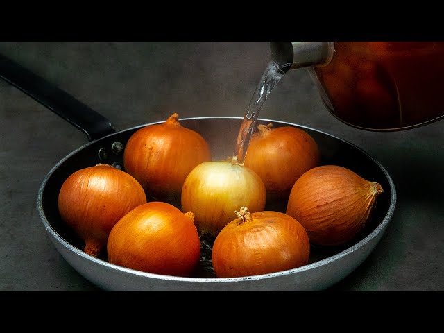Вот как почистить лук намного легче и быстрее!