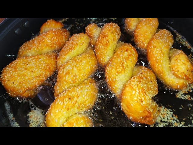 1 ст кефира и 10 минут вкуснятина на столе! Никто не верит что я готовлю их так просто