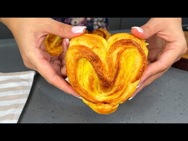 Те самые сахарные плюшки (булочки)! Их у нас подавали в школьной столовой. Все просто и так вкусно!