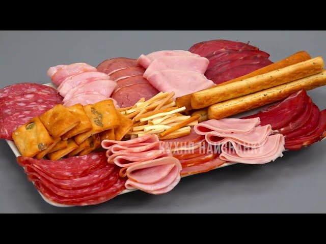 Прекрасные варианты нарезки для праздничного стола: мясная, сырная и овощная композиции в одном!