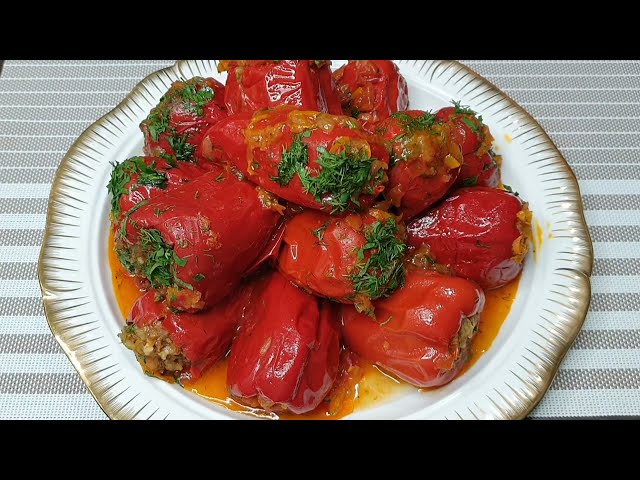 Это не просто вкусно, а очень вкусно. Аппетитные голубцы прекрасно подходят для обеда или ужина