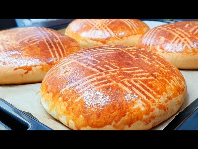 Гости в шоке из чего же они! А вкусные какие! Век живи-век учись! Обалденные булочки!