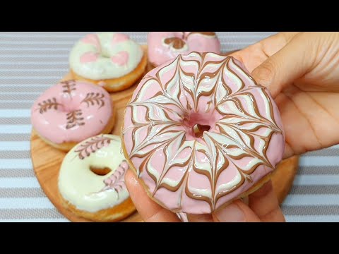 Выпросила рецепт у кондитера из кофейни. Как украсить пончики глазурью