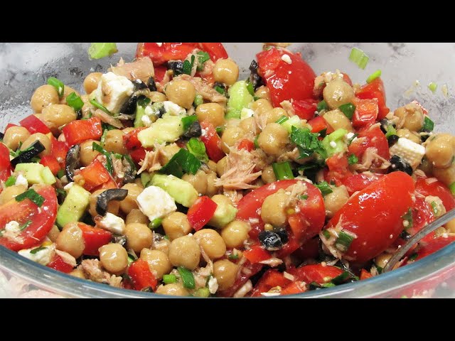 Он такой вкусный! Сытный салат на ужин - можно есть хоть каждый день