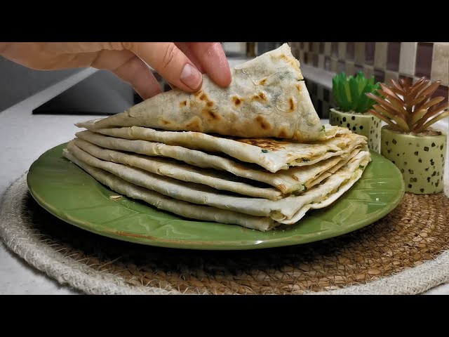 Беру лаваш и картошку. Вкуснятина за копейки, все в восторге от этих лепешек!