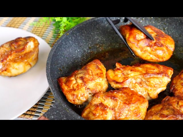 Самое вкусное второе из курицы! Нежная тающая курочка в сметанном соусе на сковороде