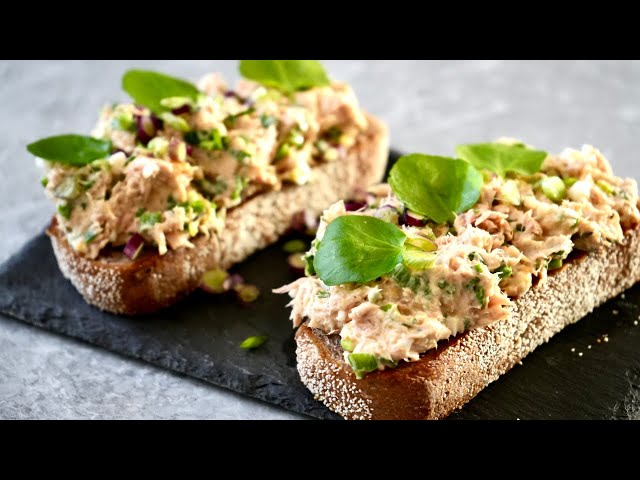 Простой, вкусный и полезный завтрак за 1 минуту. Быстрая намазка из тунца. Сметут за секунды