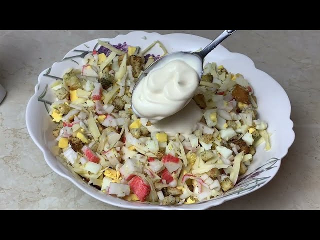 Этот салат сразу стал нашим любимчиком! Новый салат из простых продуктов!+рецепт ароматных сухариков