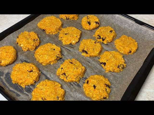 Просто натрите тыкву и добавьте овсянку! Они такие вкусные что я готовлю часто! Без яиц, муки и масла