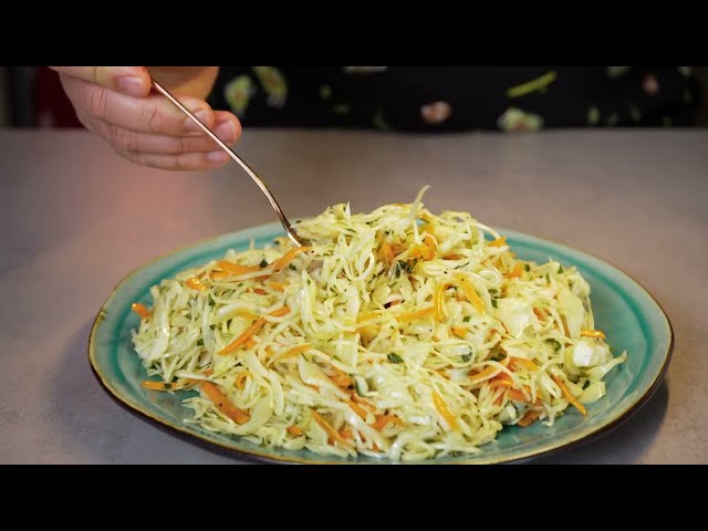 Салат из свежей капусты. Простой рецепт салата.