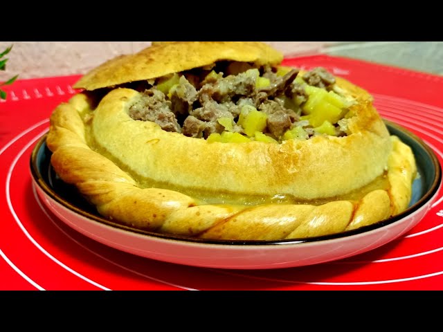 Мясо запечённое в горшочке из теста. Вкусный обед или ужин для всей семьи