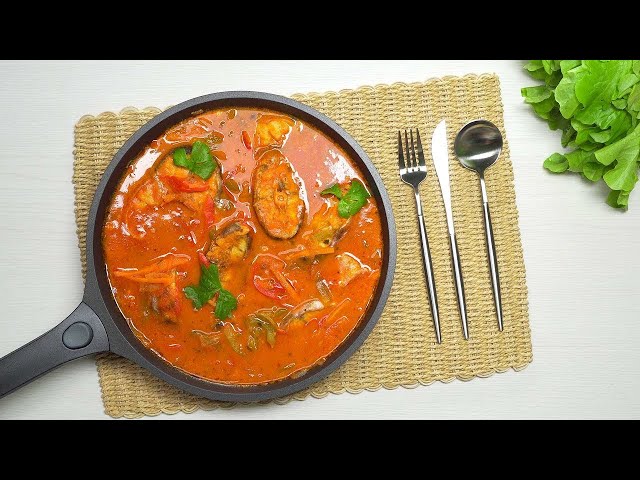 Тушеная рыба с овощами в томатном соусе - вкусный ужин за 30 минут. Рецепт всегда вкусно!