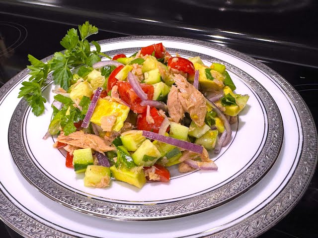 Салат с тунцом за 10 мин мой фаворит, салат - ужин это так вкусно!