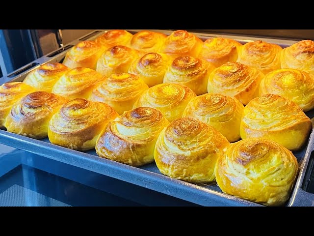 Это безумно вкусно. 2 яйца стакан молока и кефир. Необычно к чаю. Особый рецепт у вас будут выпрашивать