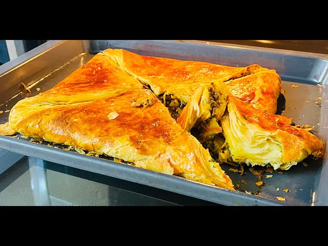 Это безумно вкусно. Необычный мясной пирог на кефире. Вкуснее ничего не ела. Такой рецепт покорит всех