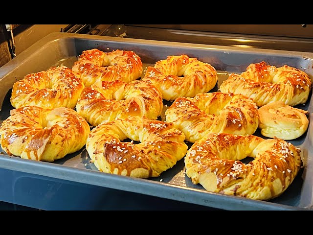 1 яйцо и всё по 100 г. Простое тесто. Потрясающа выпечка! Вкуснятина на завтрак и на ужин. Очень вкусно