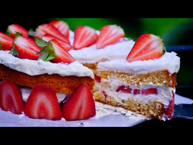 Готовим летний торт с клубникой легко и быстро!