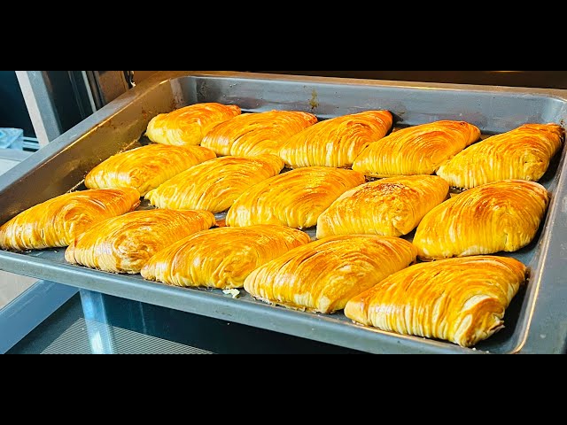Боже как же это вкусно. 2 яйца, стакан молока и 3 стакана муки. Бесподобная выпечка на праздничный стол