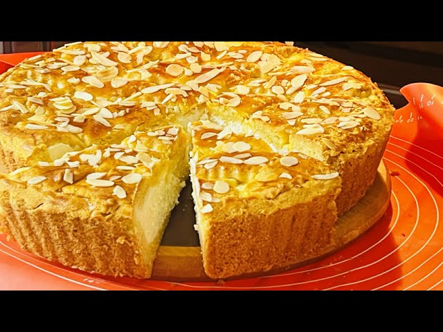Боже, как же это вкусно. Тающий во рту пирог к чаю. Режется, как по маслу. Рецепт - бомба!