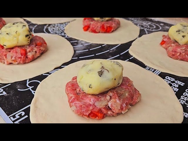 Готовлю сразу много и убираю в морозилку! Гениально и просто! Хрустящие домашние лепёшки с начинкой